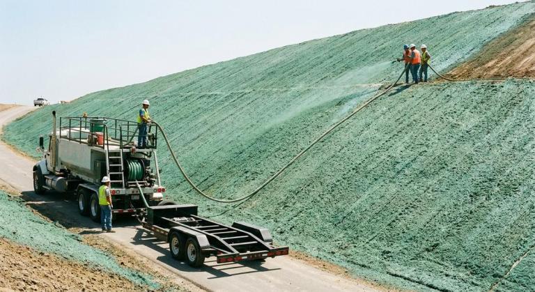 Restaurer vos sols dégradés par hydroseeding à Meyzieu